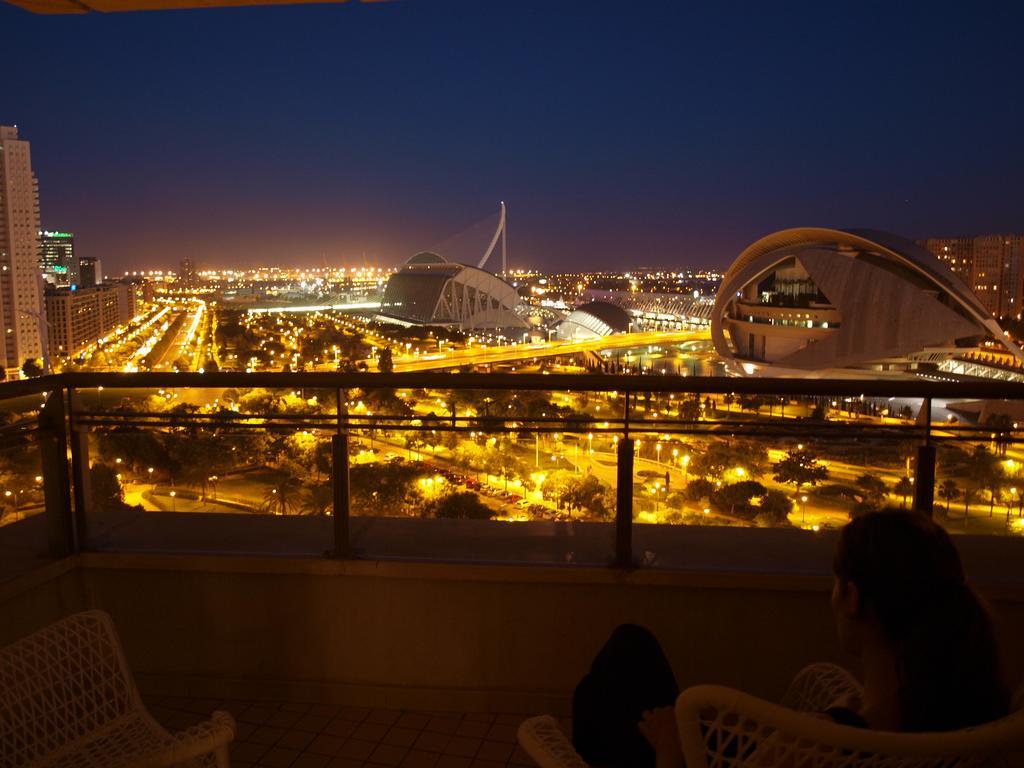 Apartup Blue Opera View Apartment Valencia Room photo