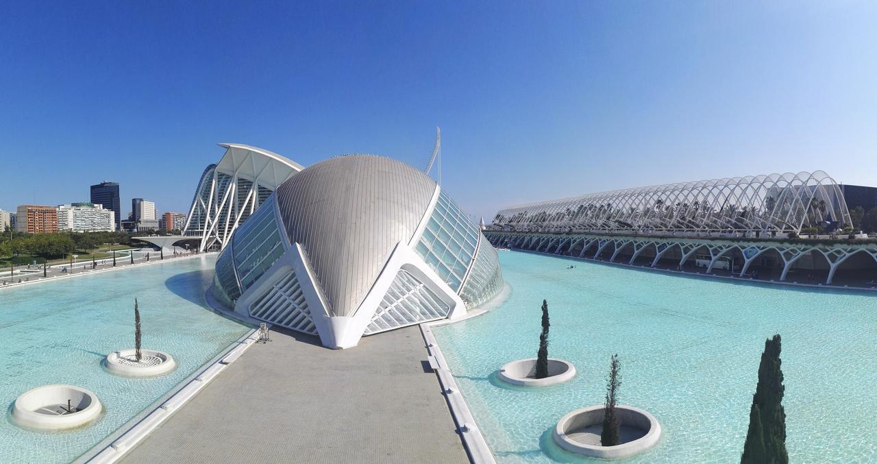 Apartup Blue Opera View Apartment Valencia Exterior photo
